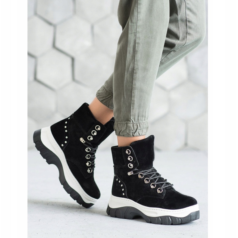 Seastar Caçadores na plataforma preto 1