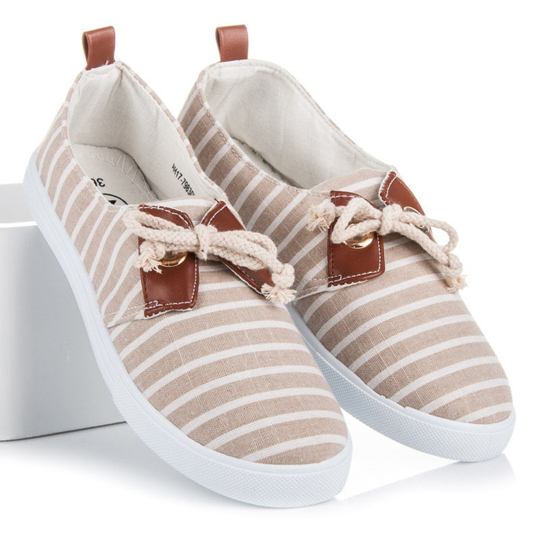 Mckeylor Tênis com nervuras marrom 1