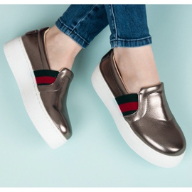 Kylie Slipons na plataforma cinza 1