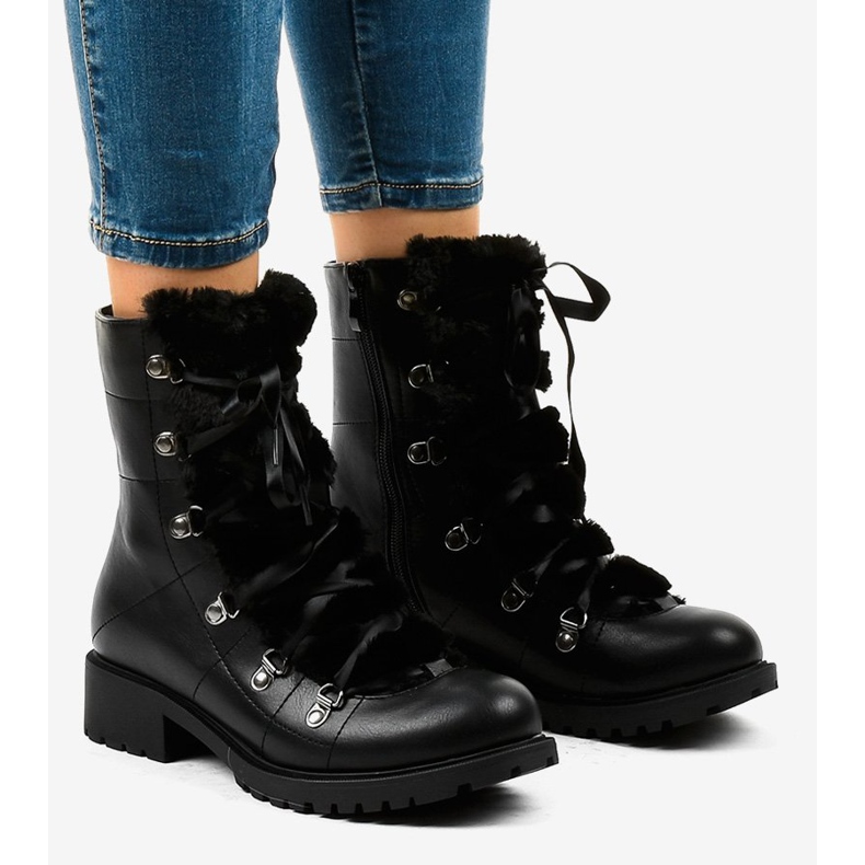 Botas isoladas pretas K90 preto 1