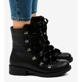 Botas isoladas pretas K90 preto 2