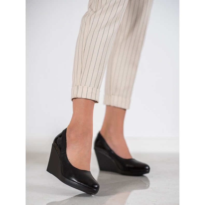 J. Star Bombas de cunha preto 2