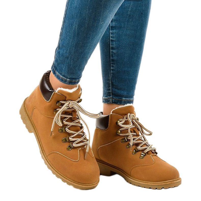 Botas isoladas camelo DS1702 castanho 1