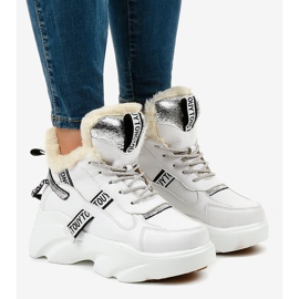 Tênis com isolamento branco feminino D80-31 1