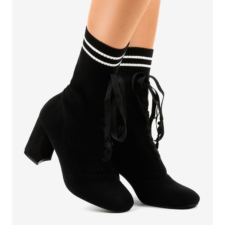 Botins pretos feitos de tecido LL-83 1