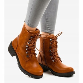 Botas militares isoladas marrons K-9922 castanho 2