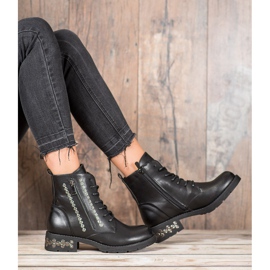 Janessa Botas amarradas com jatos preto 1