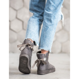 SHELOVET Mukluki com miçangas cinza 1