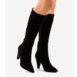 Botas femininas de camurça preta no poste 8677 preto 2