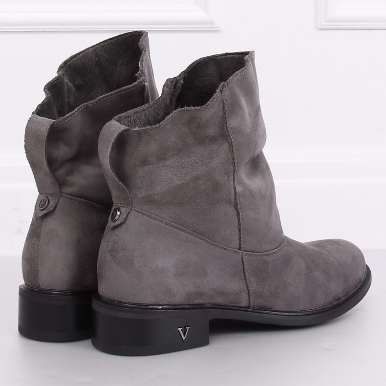 Botas cinza com parte superior enrugada 6672 Cinza 2 Botas cinza com parte superior enrugada 6672 Cinza 2