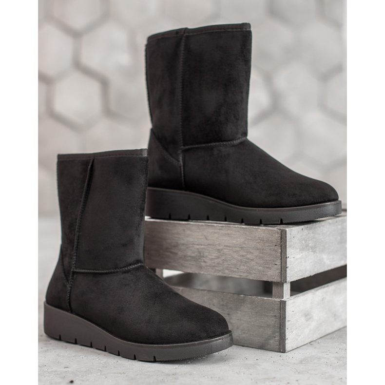 Kylie High Mukluki preto 1