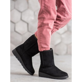 Kylie High Mukluki preto 2