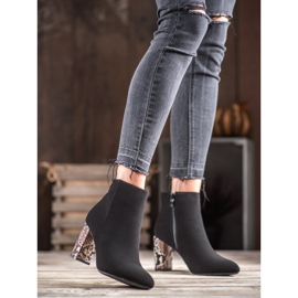 Weide Botas de camurça com estampa de cobra preto 1 Weide Botas de camurça com estampa de cobra preto 1