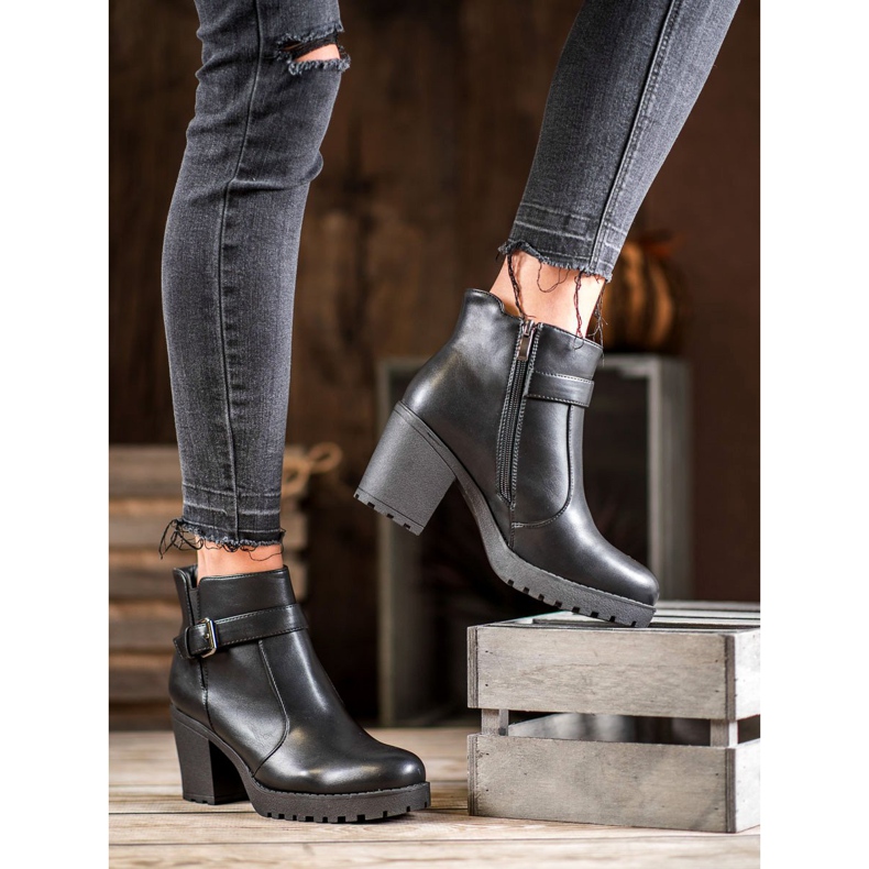 Bella Paris Botas Com Fivela preto 1