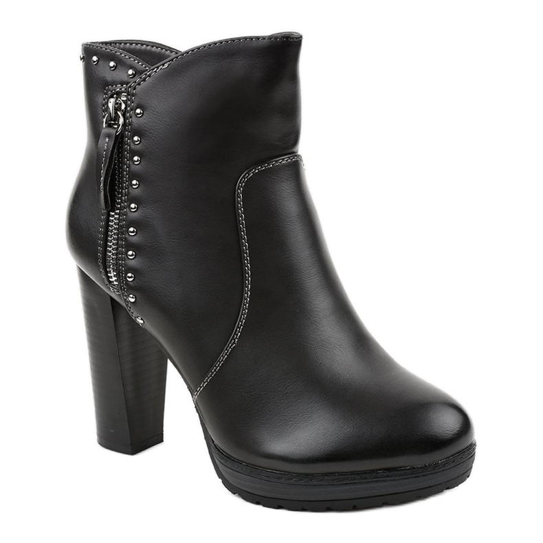 Botas cinza isoladas no posto 88057 1