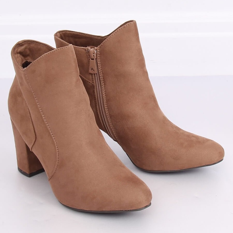 Botas bege de salto alto K1809810 Taupe 2 Botas bege de salto alto K1809810 Taupe 2