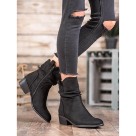 Super Mode Cowgirls calorosas no posto preto 2