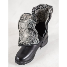 SDS Trabalhadores Quentes na Plataforma preto 1