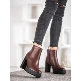 Small Swan Botas marrons na plataforma castanho 2 Small Swan Botas marrons na plataforma castanho 2