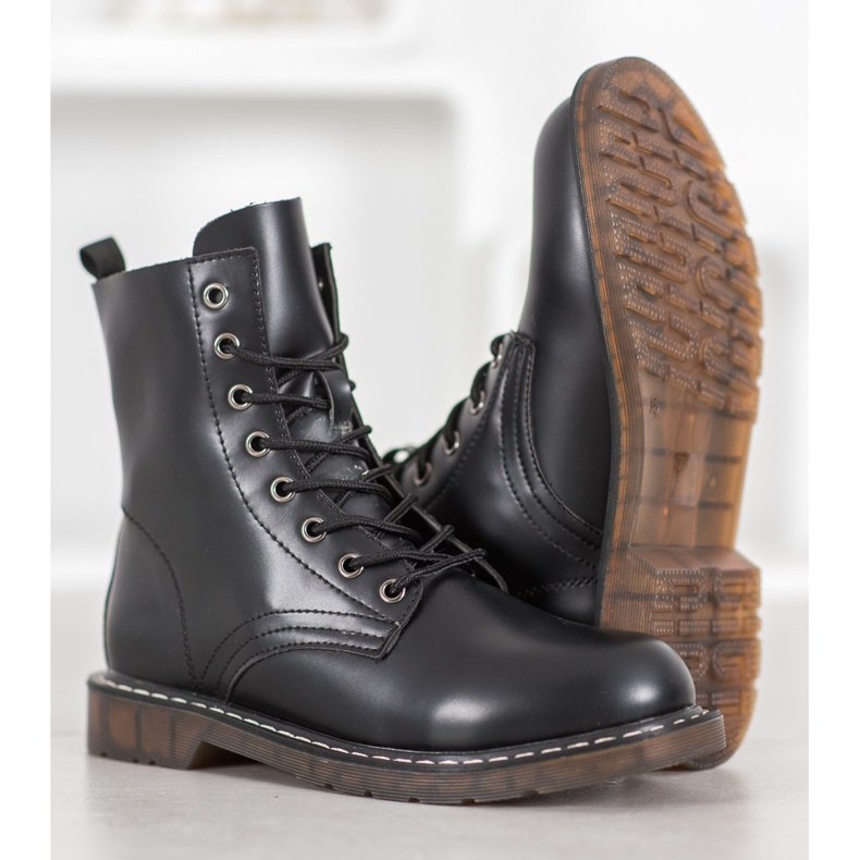 Kylie Trappers elegantes com couro ecológico preto 1 Kylie Trappers elegantes com couro ecológico preto 1