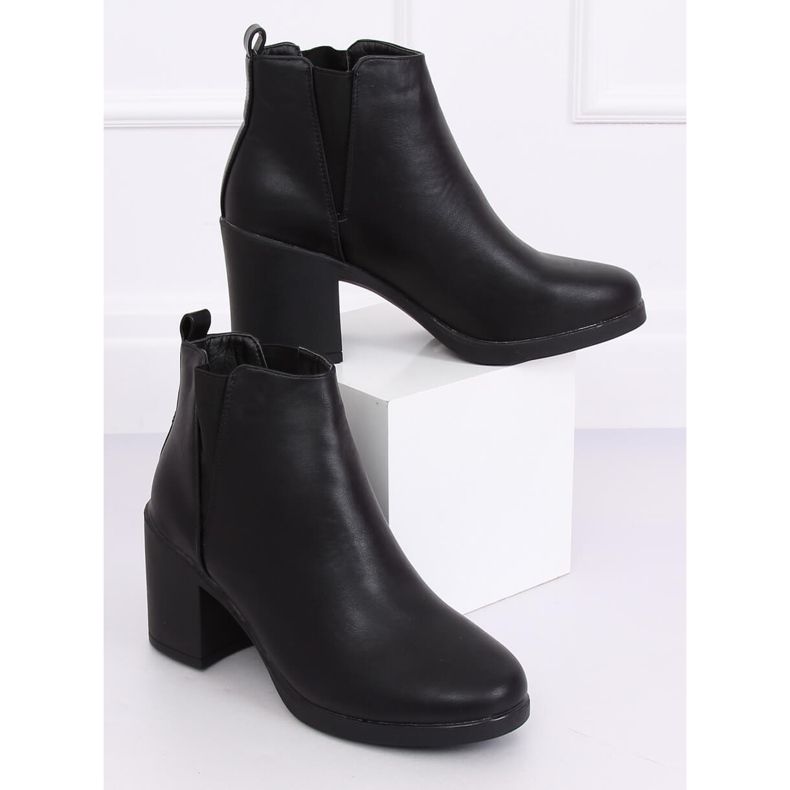 Botas pretas de salto alto por Emily Black preto 1