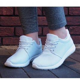 Tênis esportivos D016 Branco 1