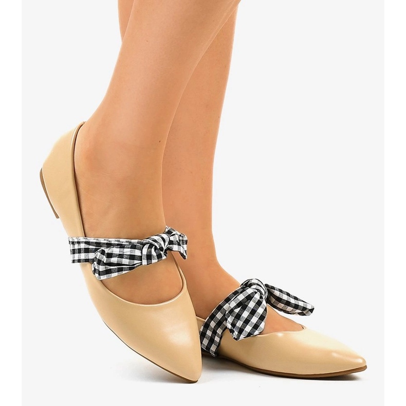 BM Bailarinas bege com laços amarrados NK07P 1