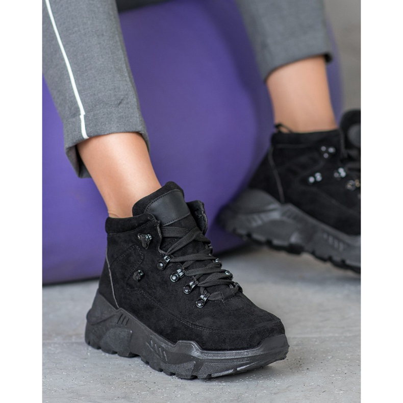 Queentina Tênis camurça preto 2