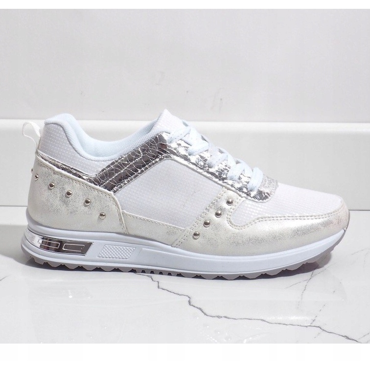 Sapatos esportivos brancos, tênis X78 2