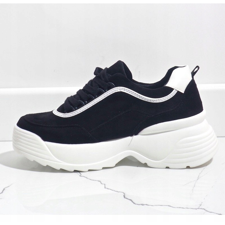 Tênis esportivos preto de couro ecológico 7917-Y 2