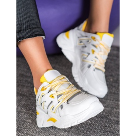 Small Swan Tênis confortáveis ​​de couro ecológico branco amarelo 1