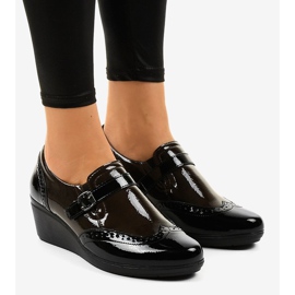 Sapatos pretos de cunha 7-9021 marrom 1