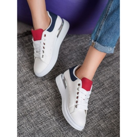 SHELOVET Tênis na plataforma com couro ecológico branco 1