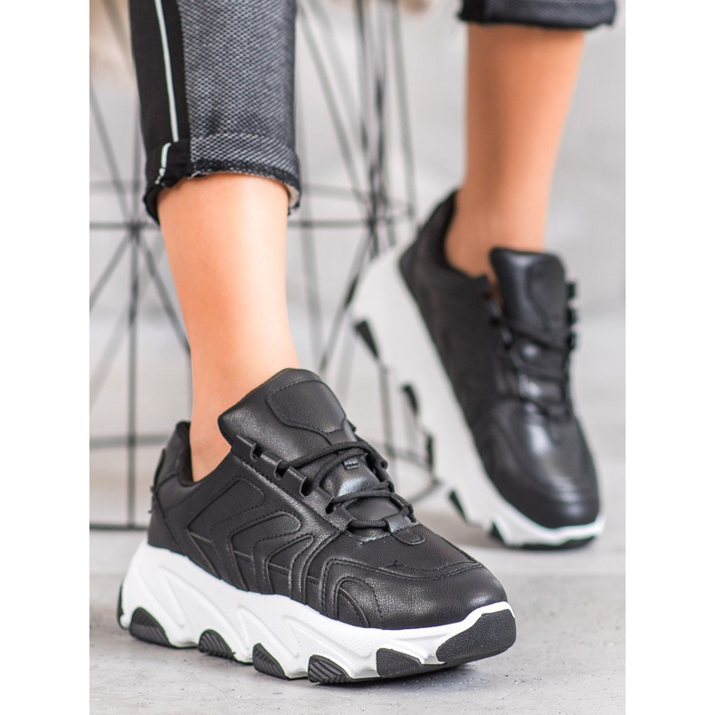 Bella Paris Tênis com cordões preto 1