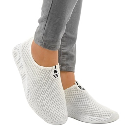 Calçados esportivos femininos brancos SJ1890-3 1