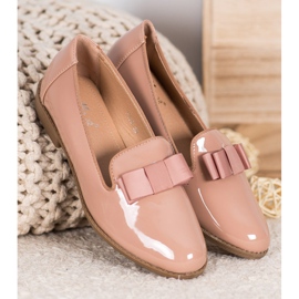 Fama Lordes lacados com um arco marrom 2