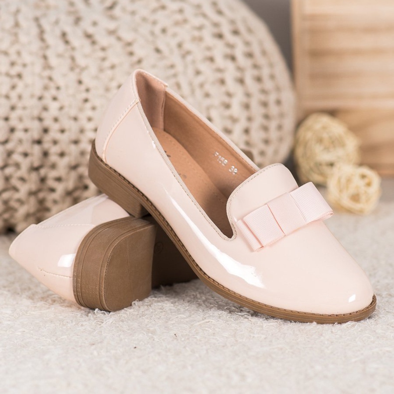 Fama Lordes lacados com um arco marrom 1