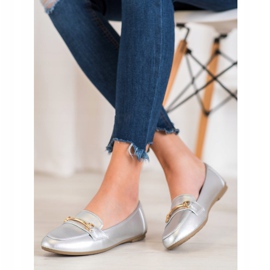 Fama Bailarina casual com ornamento cinza 2