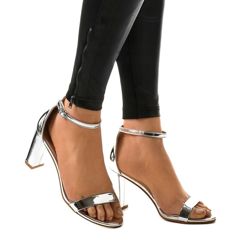 Bombas expostas a prata, lacado 616 cinza 1