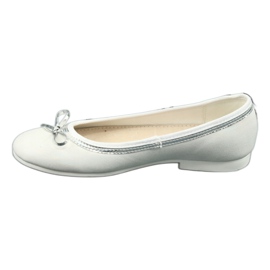 Bailarinas com um laço branco pérola American Club GC29 / 19 multicolorido 1 Bailarinas com um laço branco pérola American Club GC29 / 19 multicolorido 1