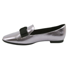 Sergio Leone Bailarinas femininas metálicas com um arco de prata 600 2 Sergio Leone Bailarinas femininas metálicas com um arco de prata 600 2