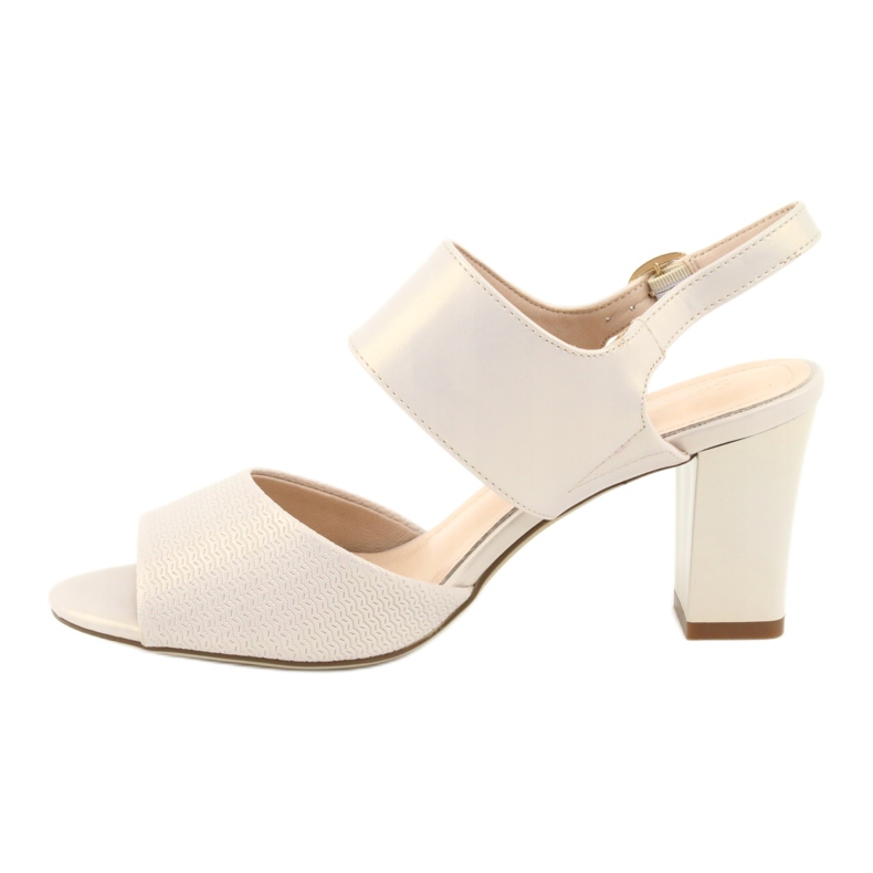 Sergio Leone Sandálias bege pérolas femininas SK778 no post 2