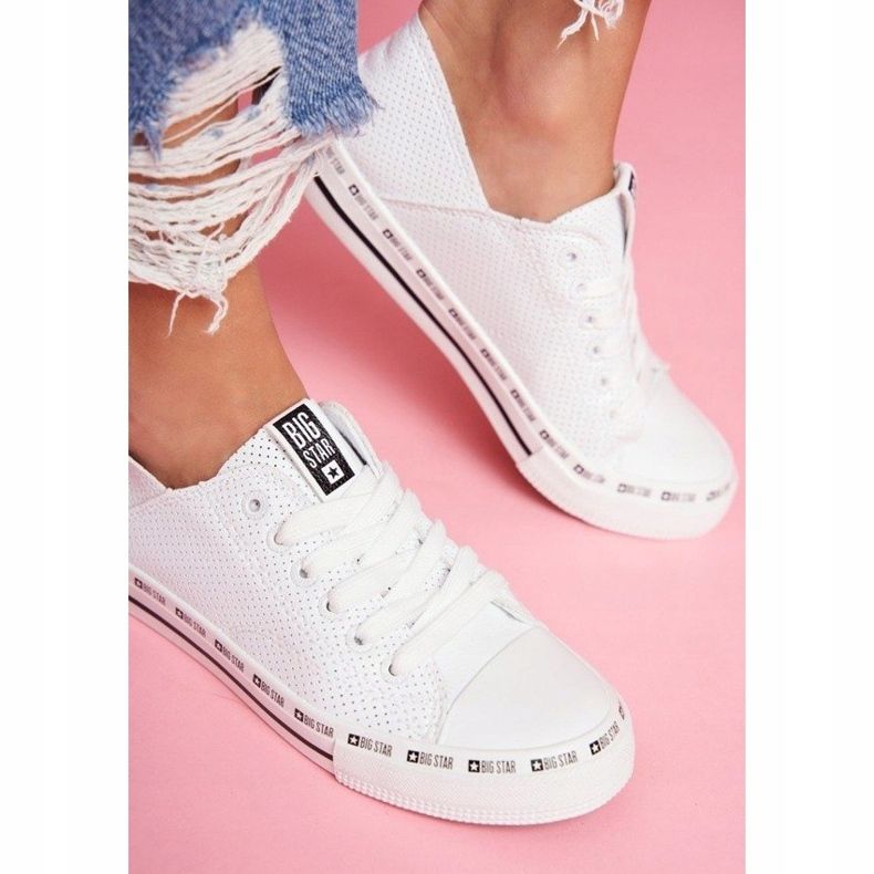 Sapatos femininos brancos, tênis com orifícios Big Star FF274024 1