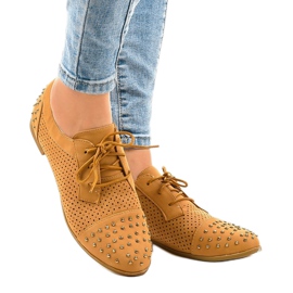 Sapatos castanhos abertos com tachas MJ1125 2