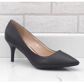 Sapatos baixos pretos em um calcanhar K308 1 Sapatos baixos pretos em um calcanhar K308 1