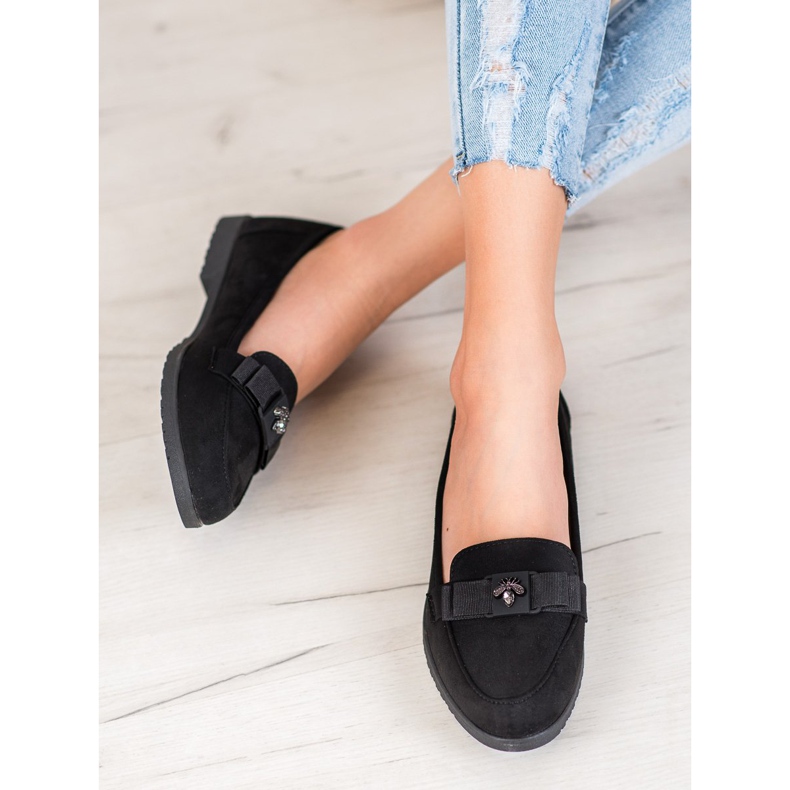 Miss Laura Senhores Com Arco Decorativo preto 1