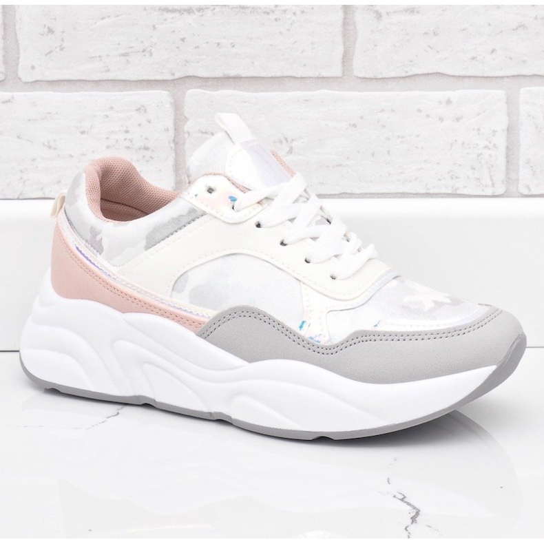 Calçados esportivos femininos brancos C9218 1