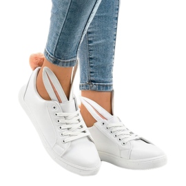 Tênis branco coelhinho R110 2