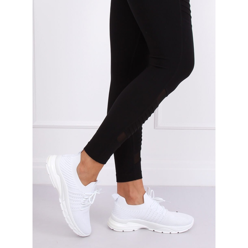 Calçados esportivos ZH-6 brancos 2