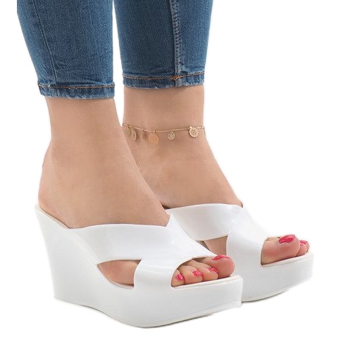 Chinelos brancos de salto alto Meliski IR-70 1